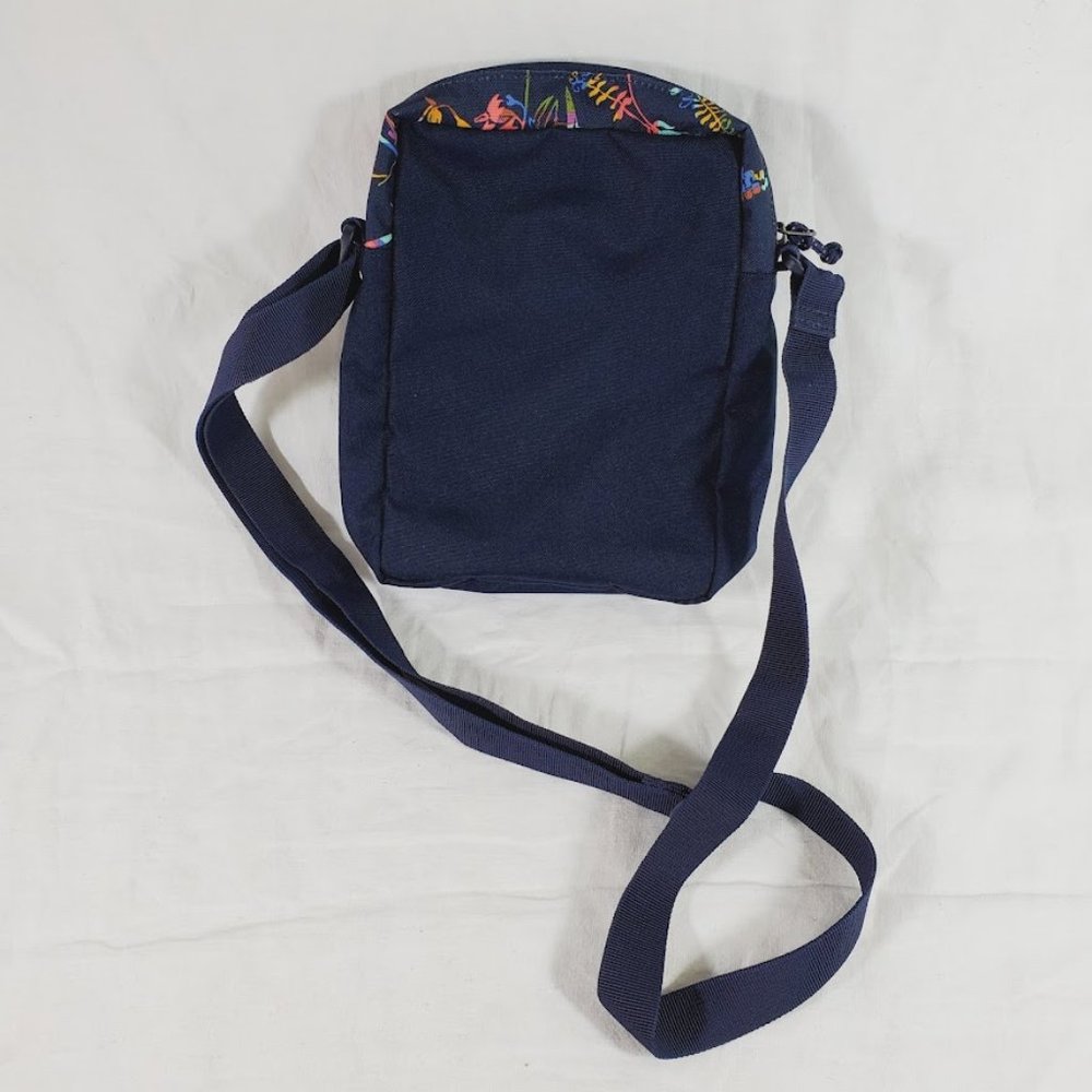 Columbia Zigzag Side Crossbody Bag Blue Floral Small Lightweight Travel Everyday - Picture 3 of 3